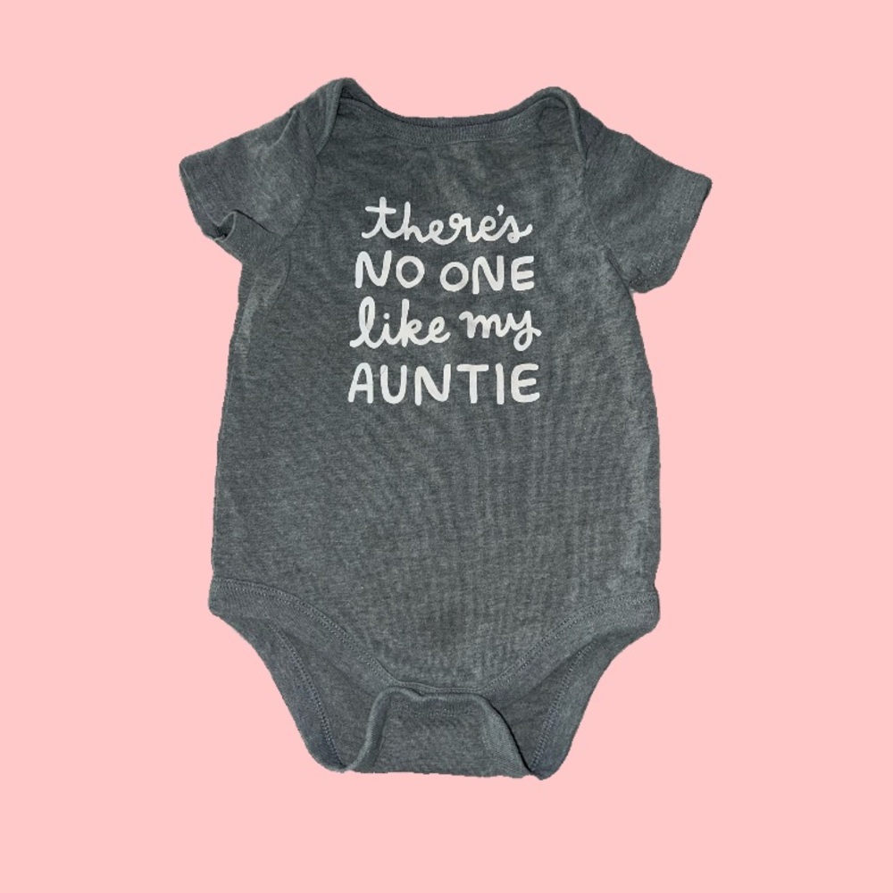 “There’s no one like my auntie” onesie 3-6 months